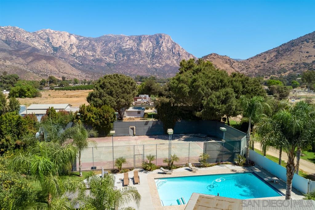 15466 El Monte Road Lakeside, CA 92040 - Photo 2 of 25