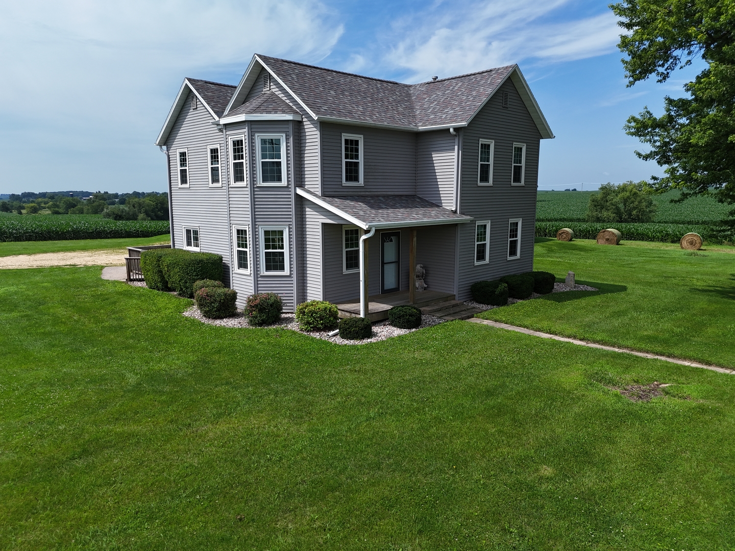 312 East Buckeye Road Dakota, IL 61018 - Photo 2 of 41