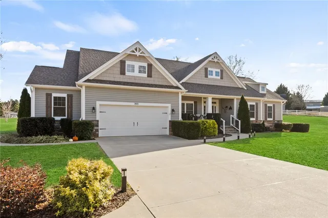 $609,672 | 303 Meadowlark Lane, Seneca, SC 29672