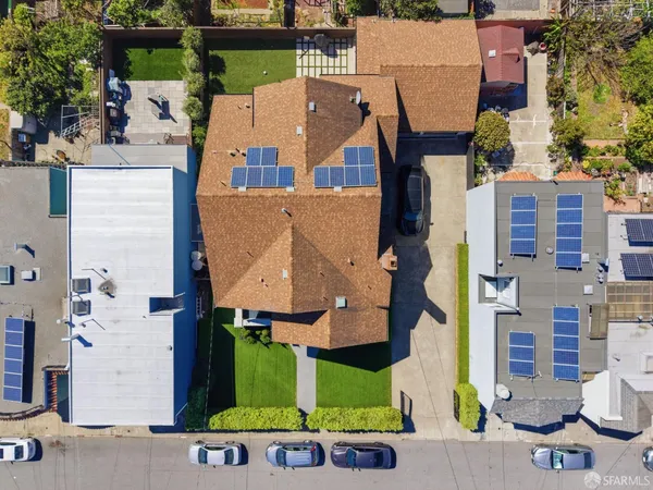 $2,700,000 | 256 Waterville Street, San Francisco, CA 94124
