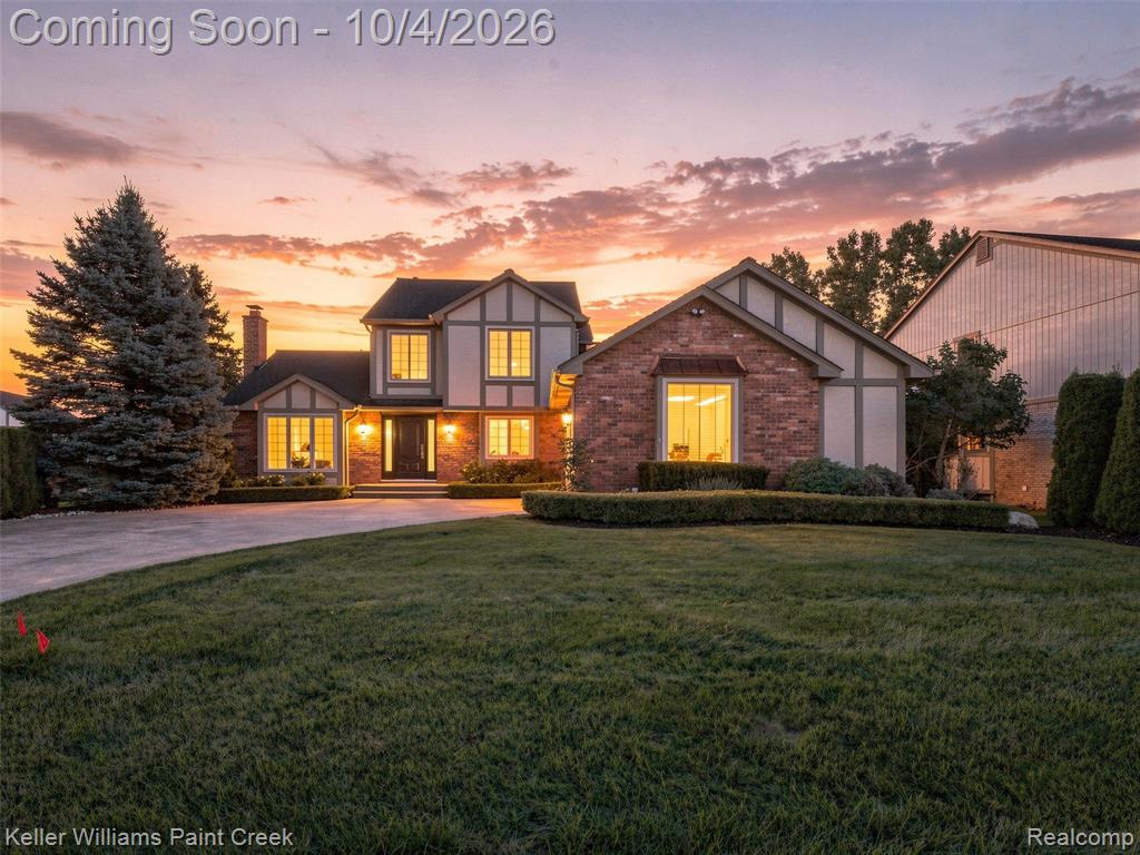 1066 Grandview Drive Rochester Hills, MI 48306 - Photo 2 of 46 Gallery Image 2