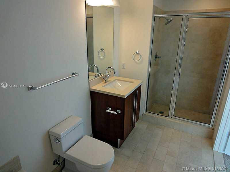 79 Southwest 12th Street, Unit 2905S Miami, FL 33130 - Photo 9 of 15