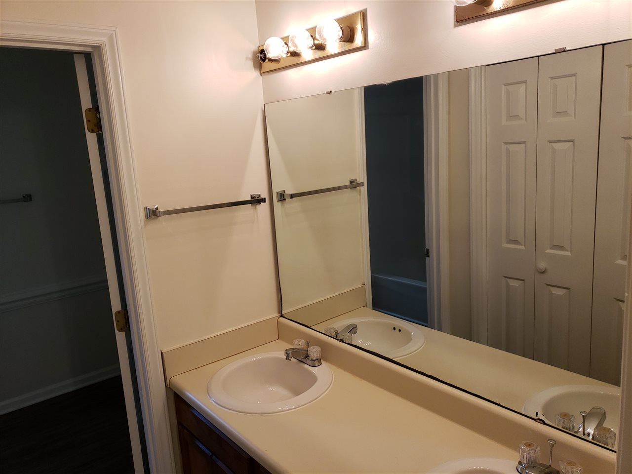 4621 Ellsmere Lane Raleigh, NC 27604 - Photo 10 of 30 Master bath