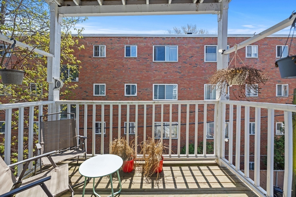 113 Lonsdale Street, Unit 2 Boston, MA 02124 - Photo 16 of 21