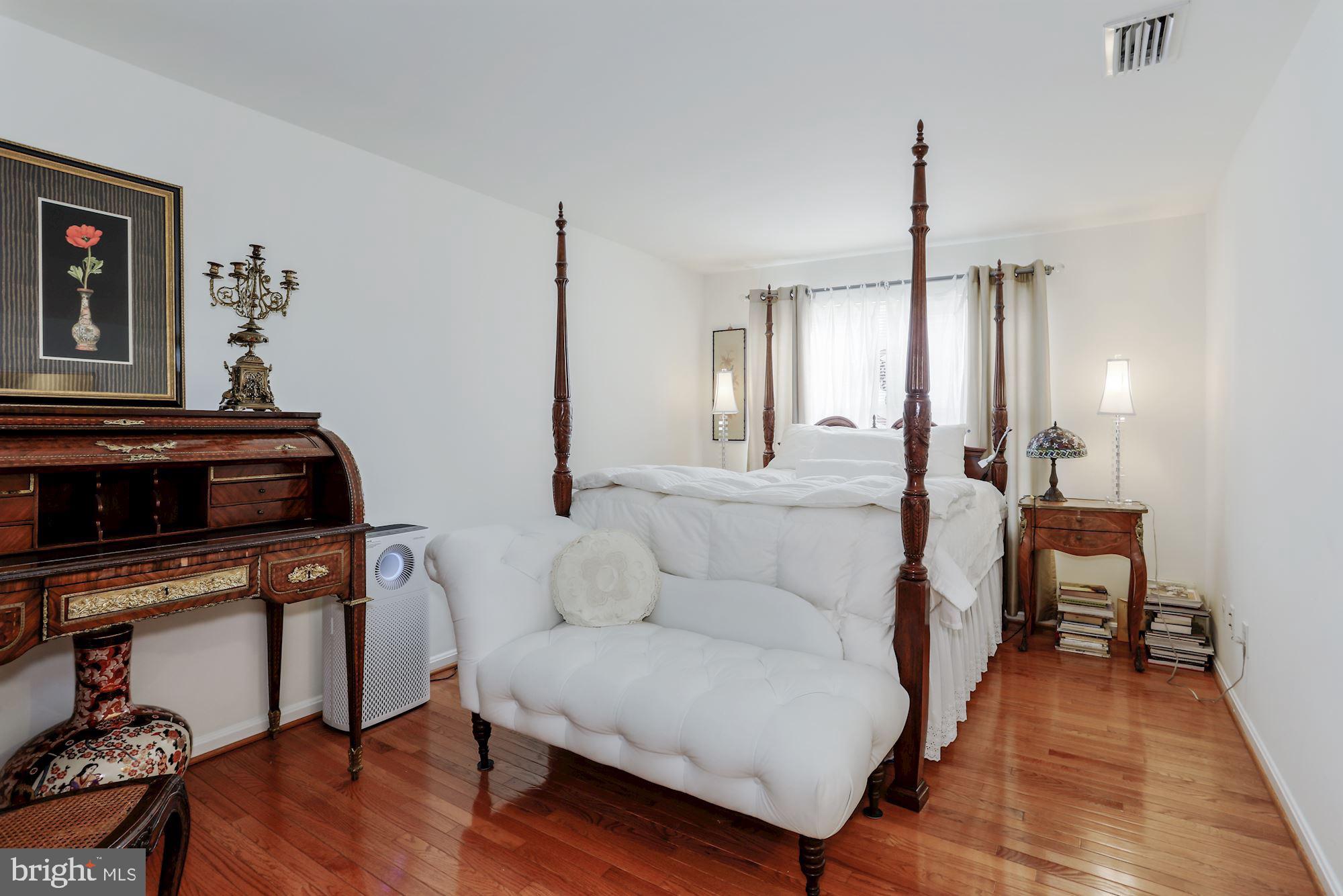 14807 Rydell Road, Unit 102 Centreville, VA 20121 - Photo 14 of 31 Gallery Image 14