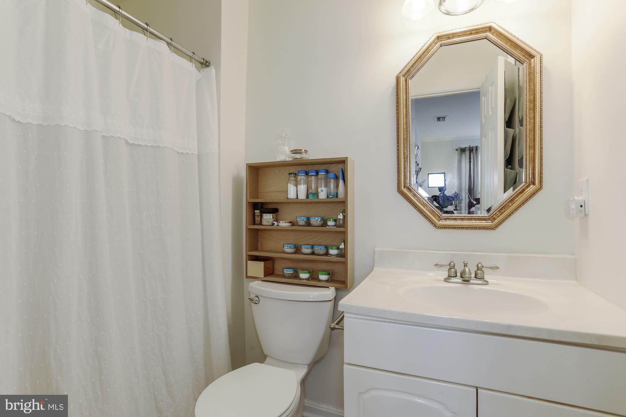 14807 Rydell Road, Unit 102 Centreville, VA 20121 - Photo 17 of 31 Gallery Image 17