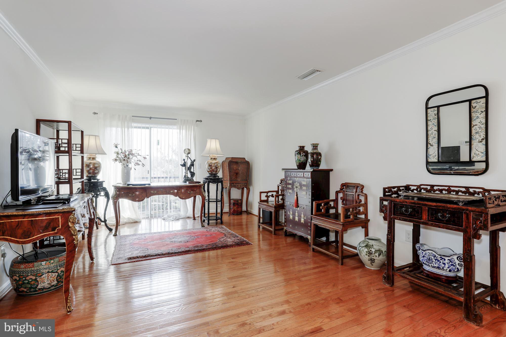 14807 Rydell Road, Unit 102 Centreville, VA 20121 - Photo 5 of 31 Gallery Image 5