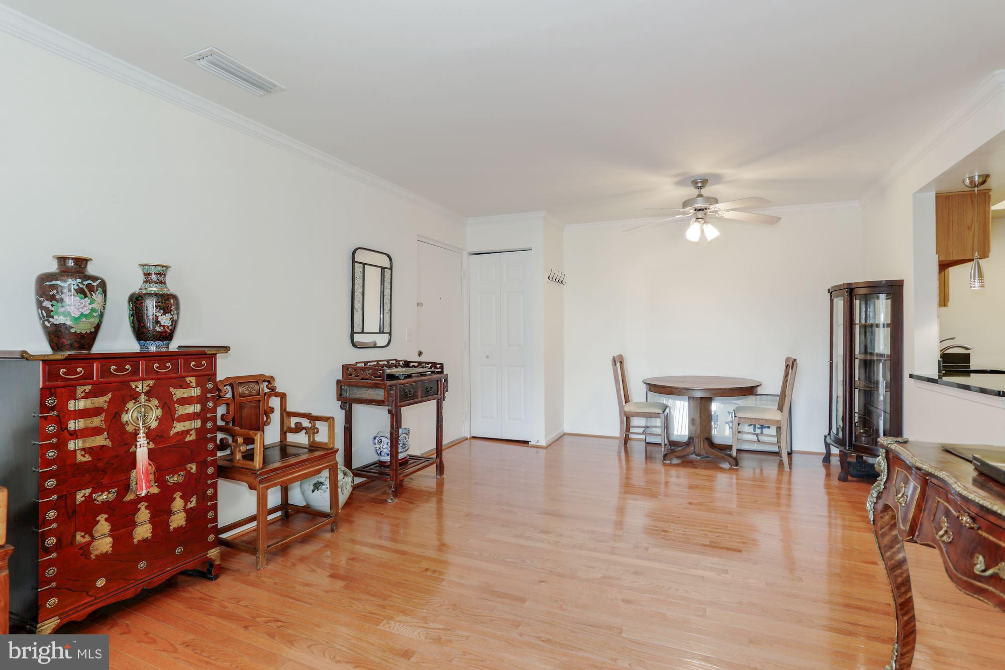 14807 Rydell Road, Unit 102 Centreville, VA 20121 - Photo 7 of 31 Gallery Image 7