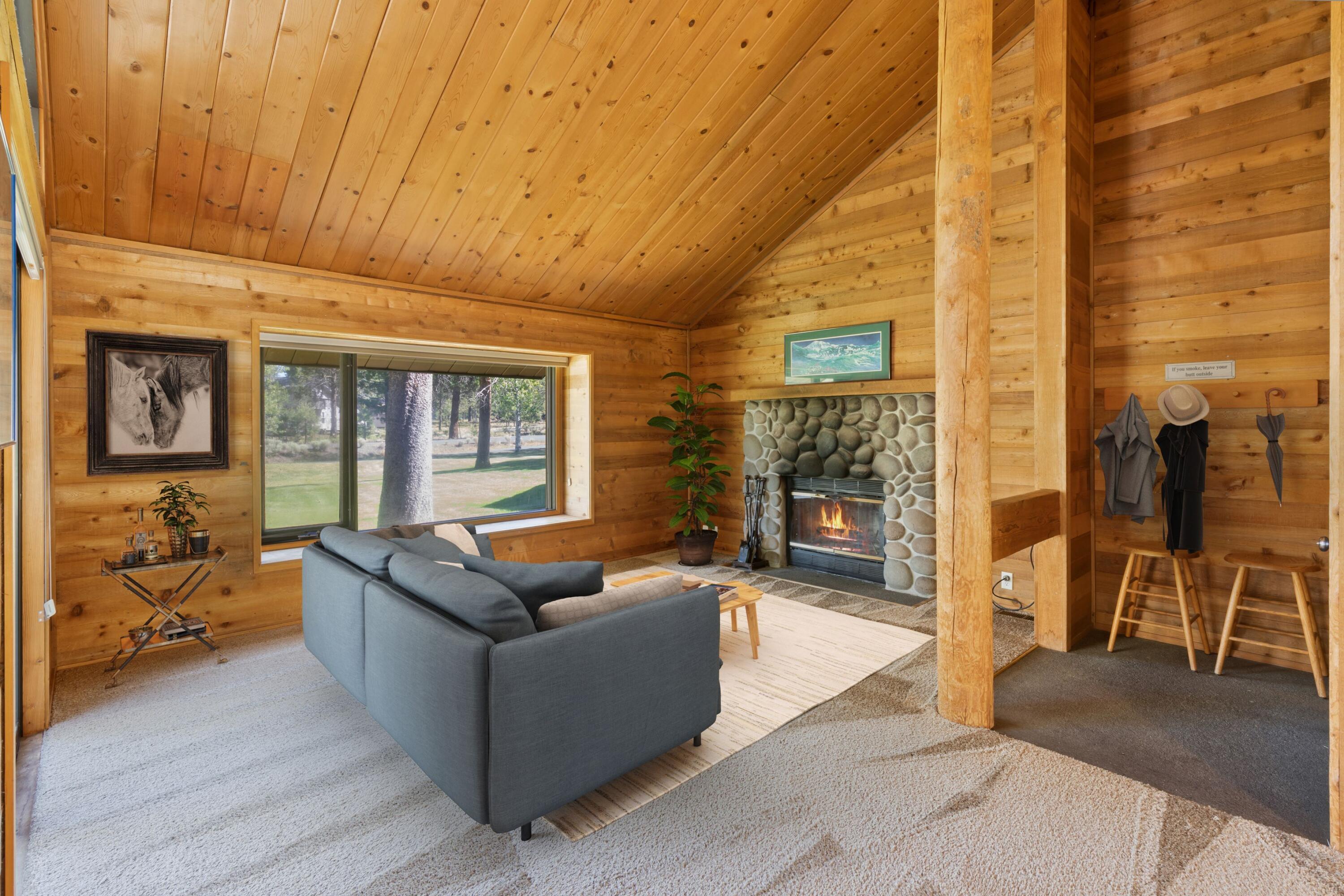 57585 Ranch Cabin Road, Unit 7 Sunriver, OR 97707 - Photo 3 of 20 _31A8421JennMontoyaPhotographyEdit