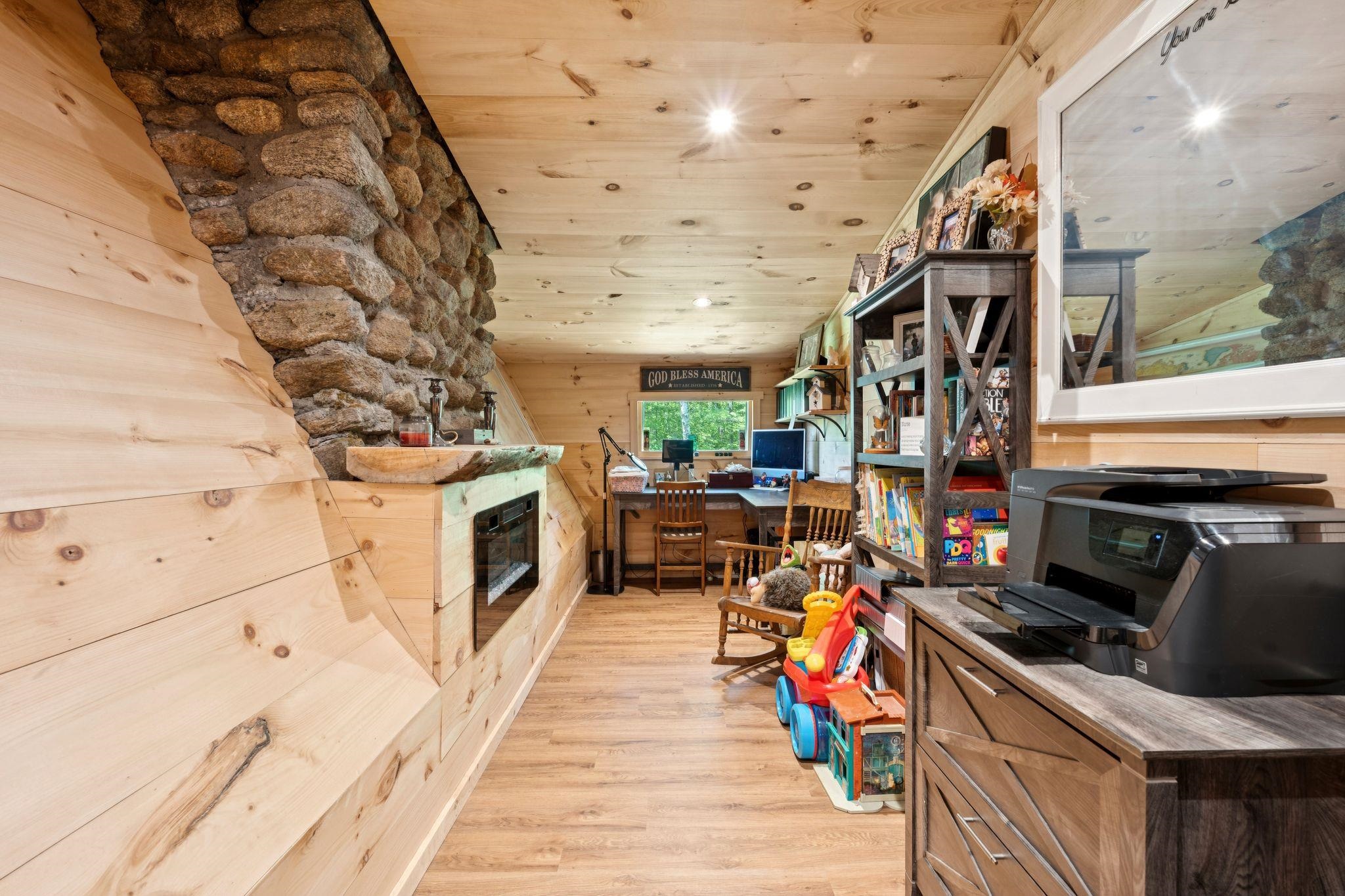 105 East Mountain Road Newport, NH 03773 - Photo 19 of 32
