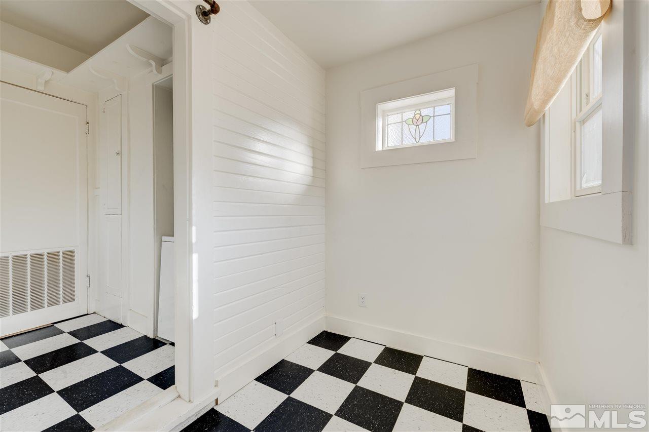 327 Wheeler Avenue Reno, NV 89502 - Photo 32 of 38 Photo 32