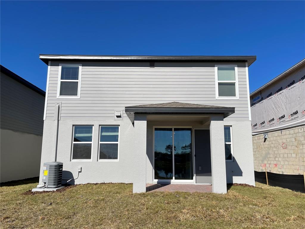 902 Rivers Crossing Street Clermont, FL 34714 - Photo 18 of 26 a view of a house with tub