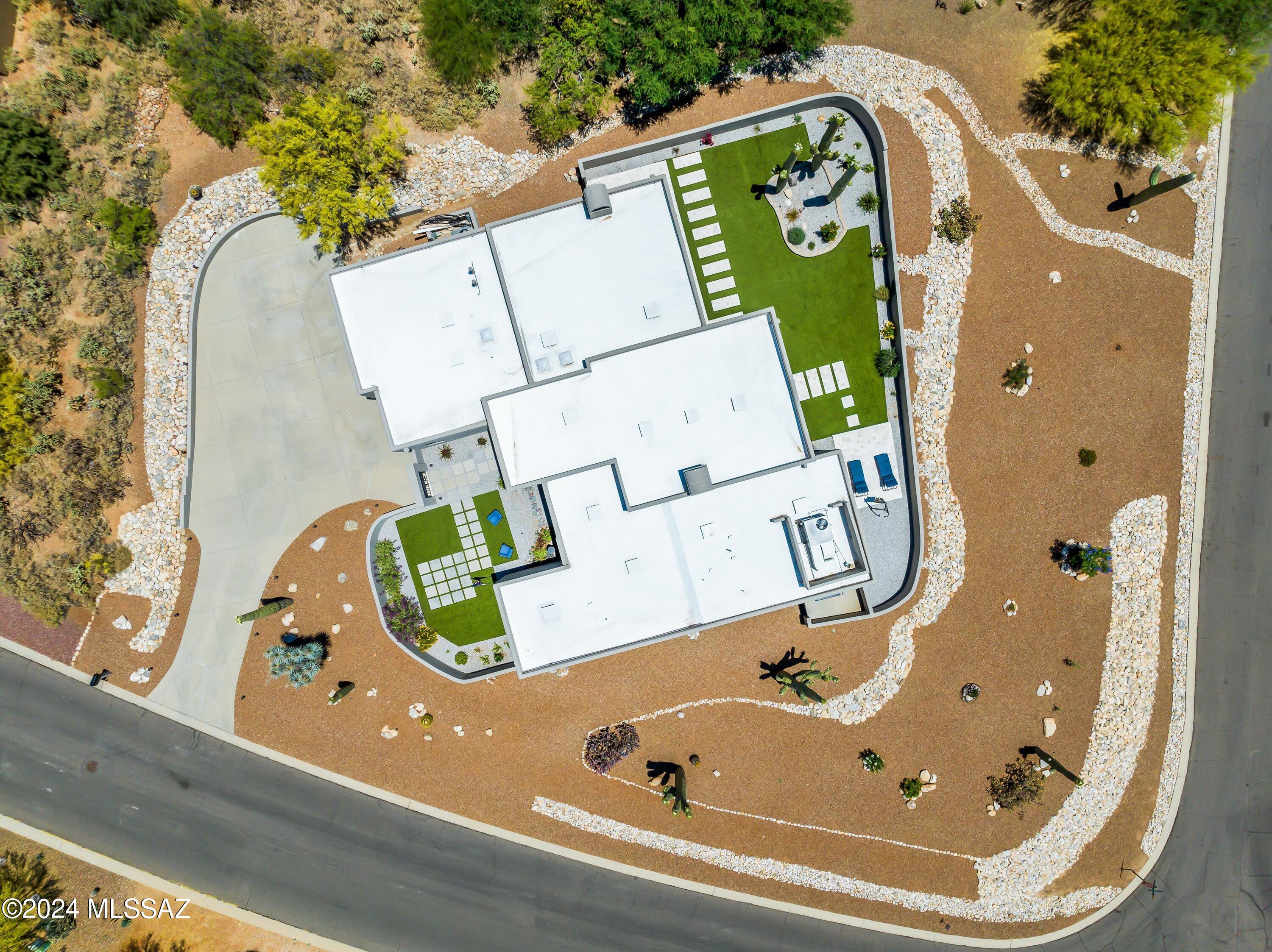 12456 North Piping Rock Road Oro Valley, AZ 85755 - Photo 45 of 46