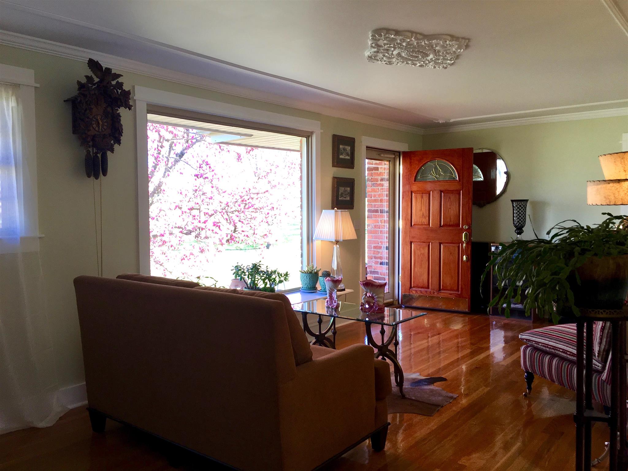 617 Ronnie Road Madison, TN 37115 - Photo 8 of 21 Formal Living Room