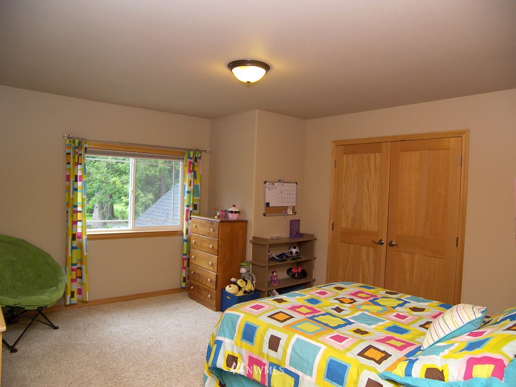 6058 East Hemmi Road Bellingham, WA 98226 - Photo 11 of 23 Gallery Image 11
