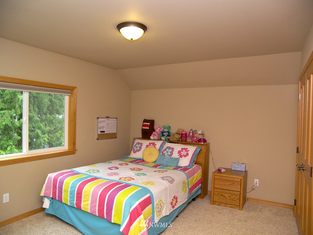 6058 East Hemmi Road Bellingham, WA 98226 - Photo 12 of 23 Gallery Image 12