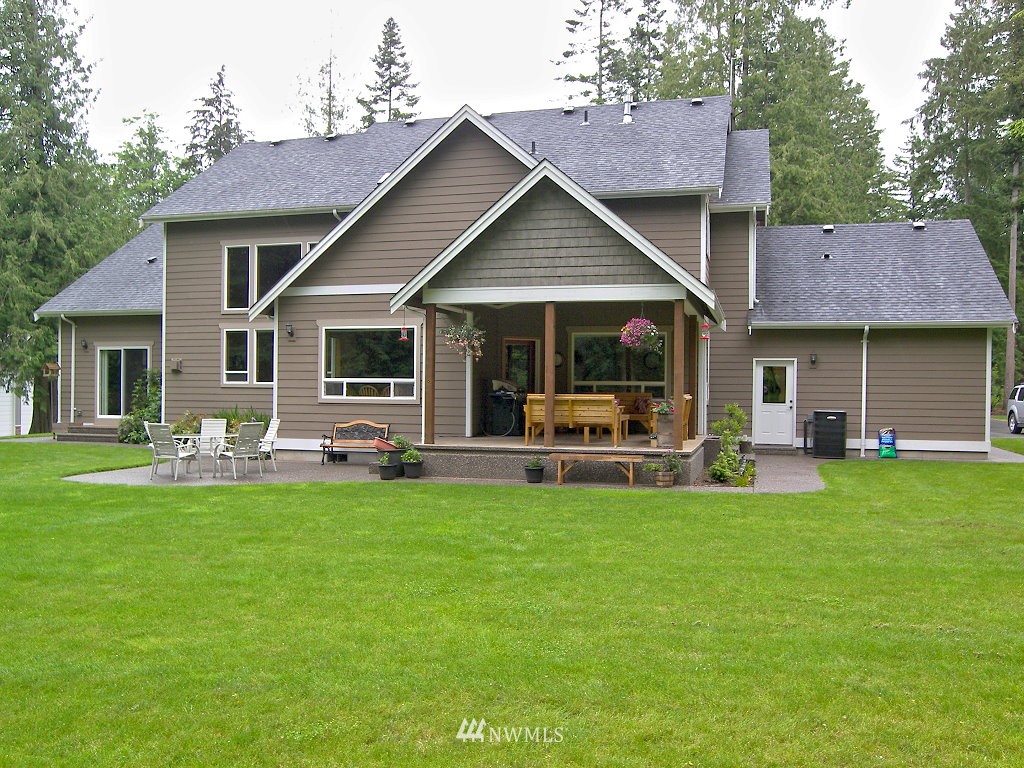 6058 East Hemmi Road Bellingham, WA 98226 - Photo 16 of 23 Gallery Image 16