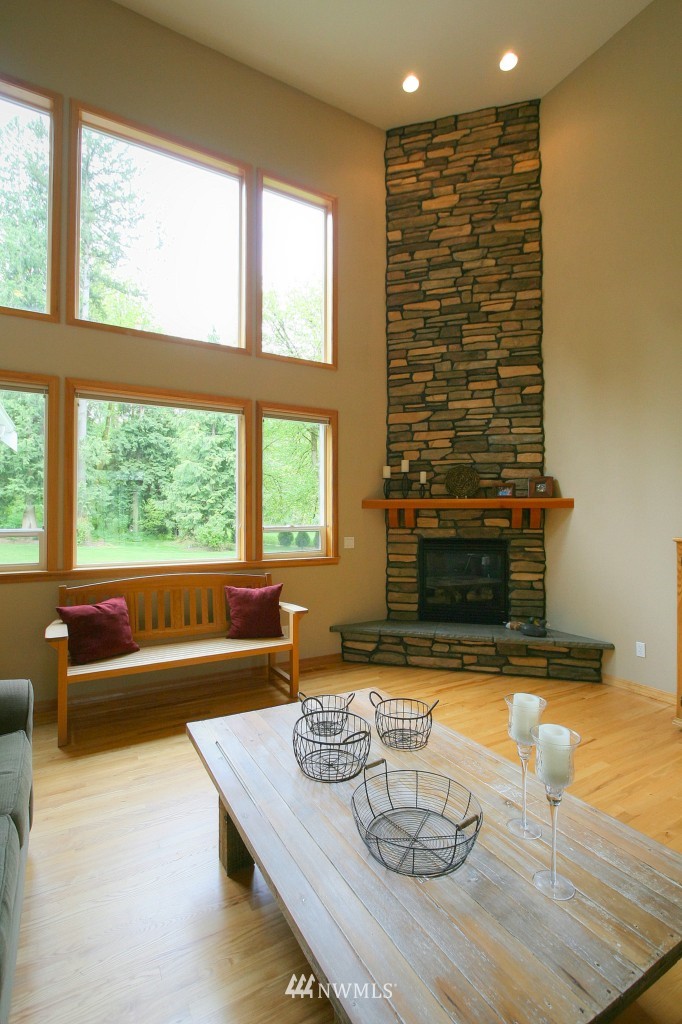 6058 East Hemmi Road Bellingham, WA 98226 - Photo 3 of 23 Gallery Image 3