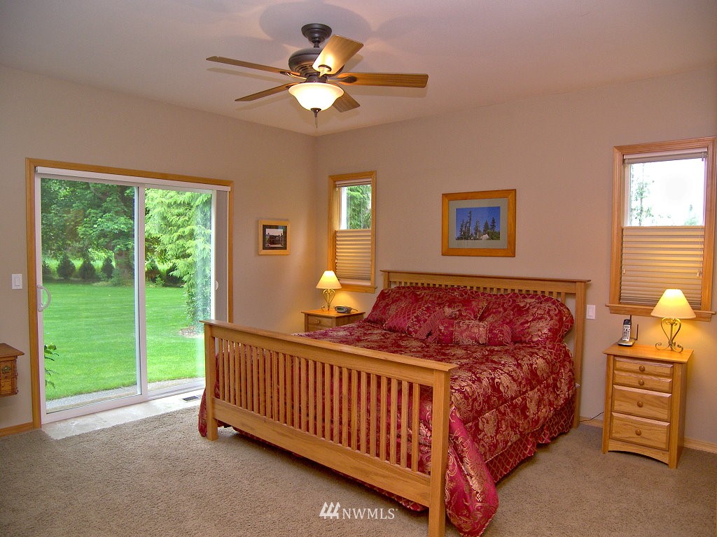 6058 East Hemmi Road Bellingham, WA 98226 - Photo 8 of 23 Gallery Image 8