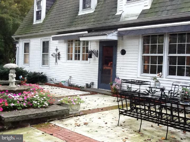535 Ballytore Road Wynnewood, PA 19096 - Photo 25 of 25 Patio