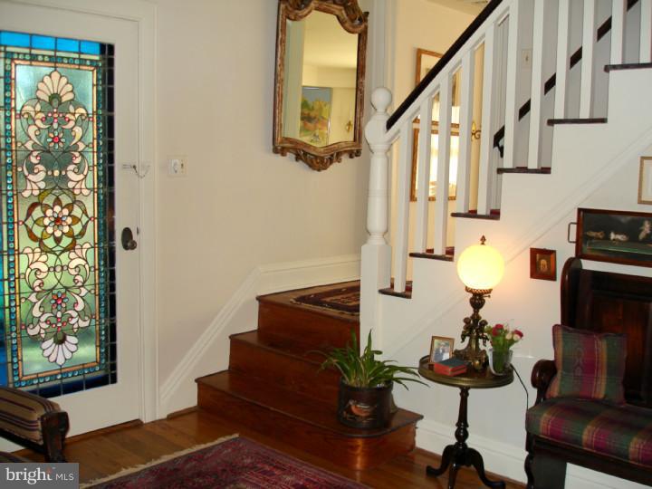 535 Ballytore Road Wynnewood, PA 19096 - Photo 5 of 25 Living Room