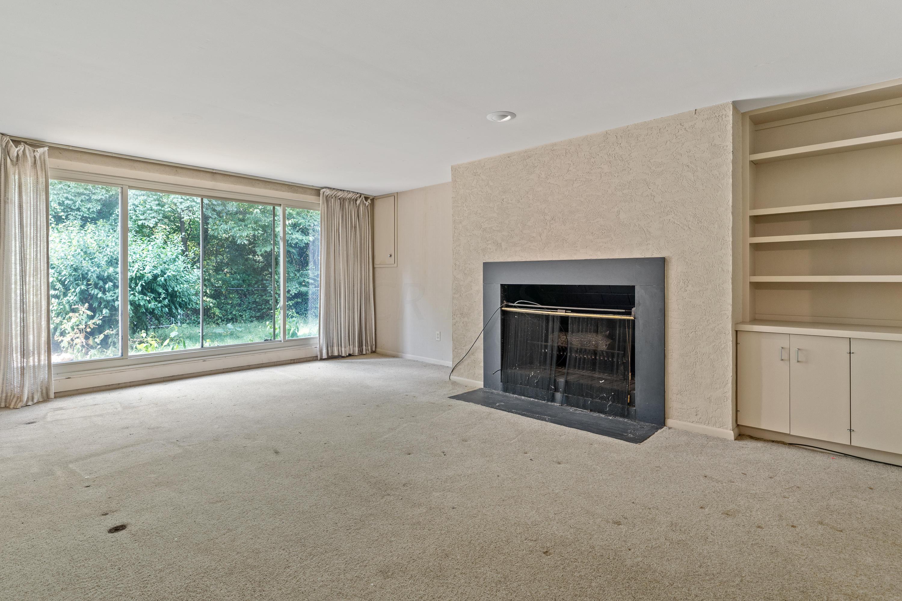 2857 Charing Road Columbus, OH 43221 - Photo 33 of 68