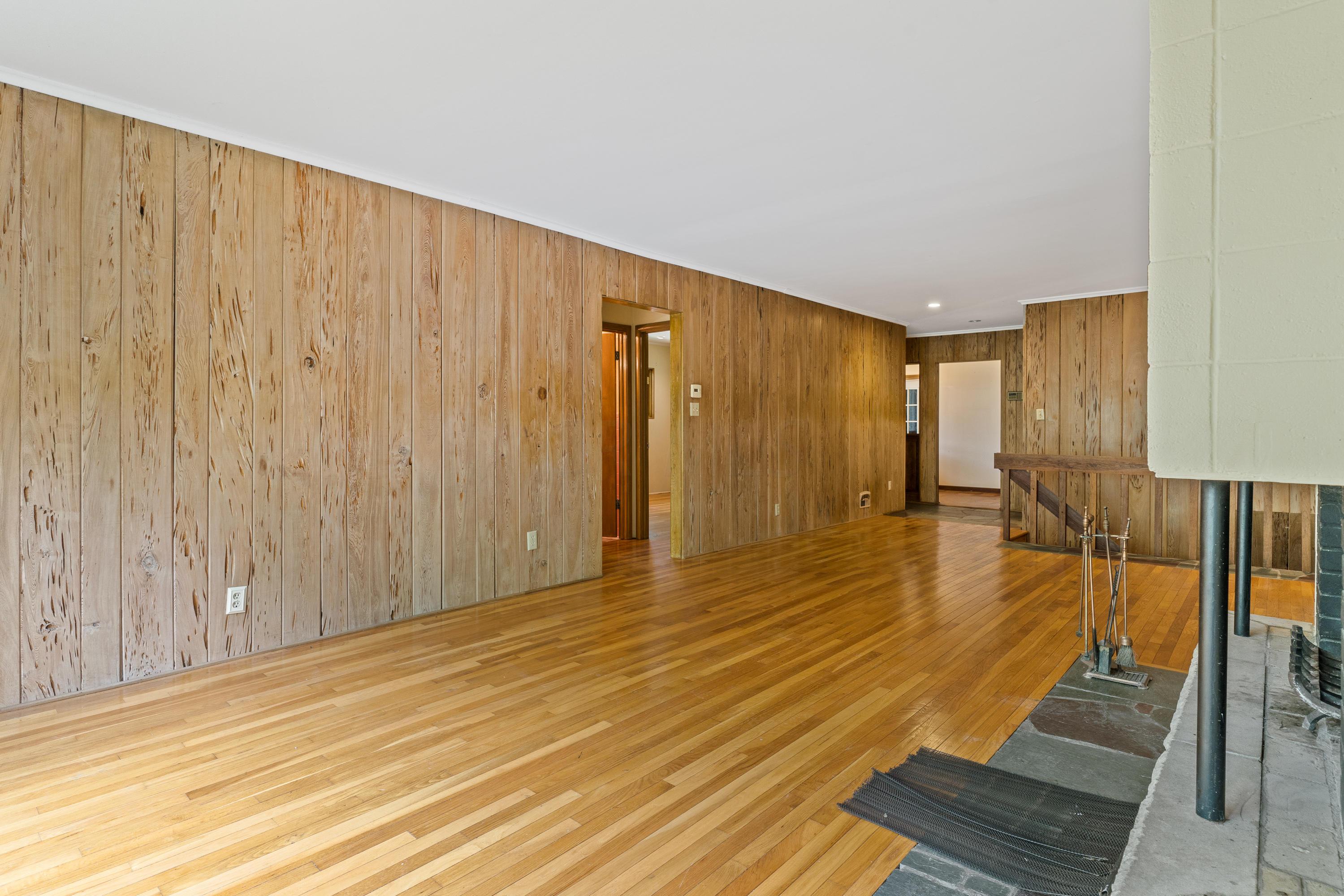 2857 Charing Road Columbus, OH 43221 - Photo 50 of 68