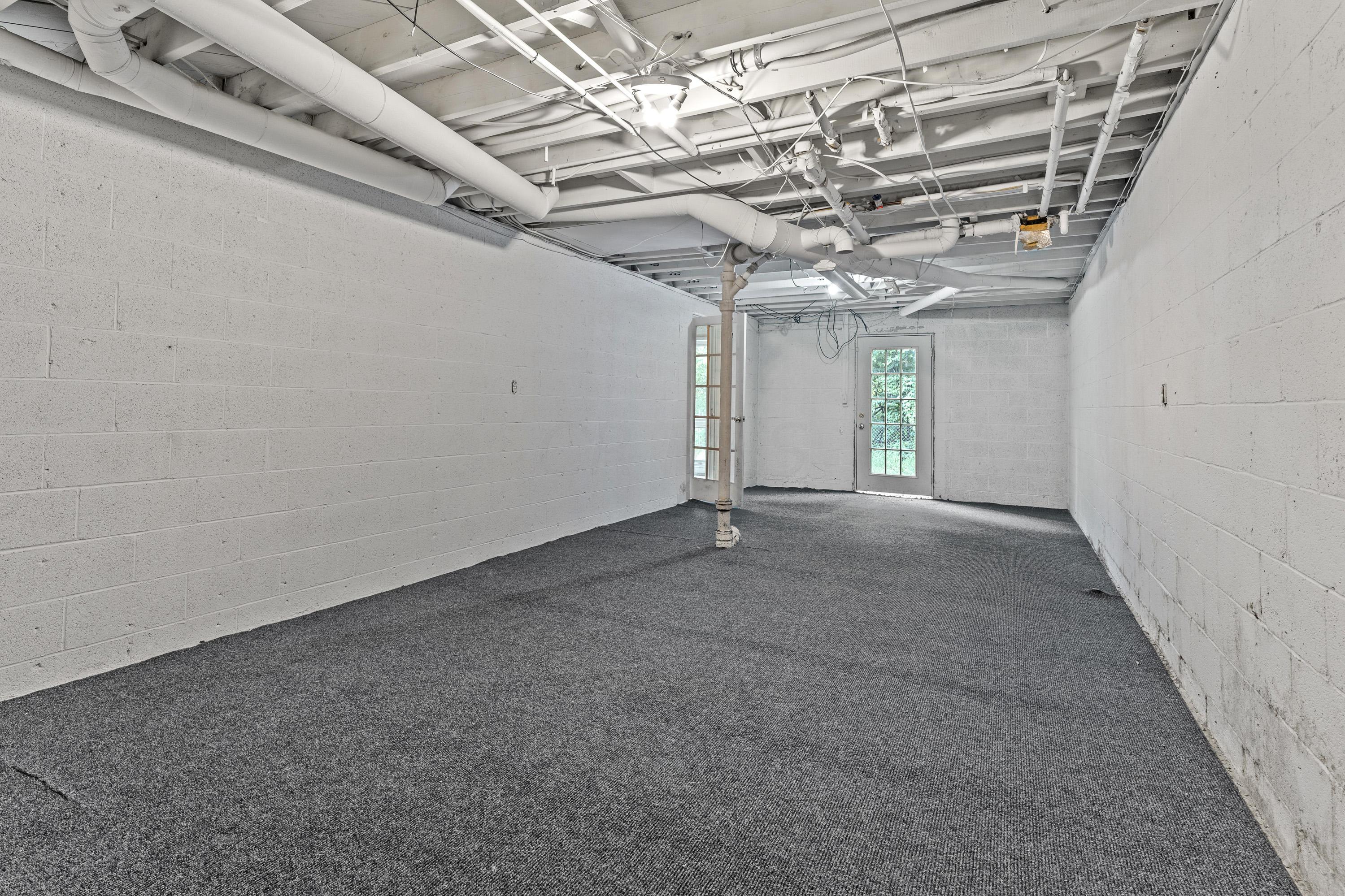 2857 Charing Road Columbus, OH 43221 - Photo 62 of 68