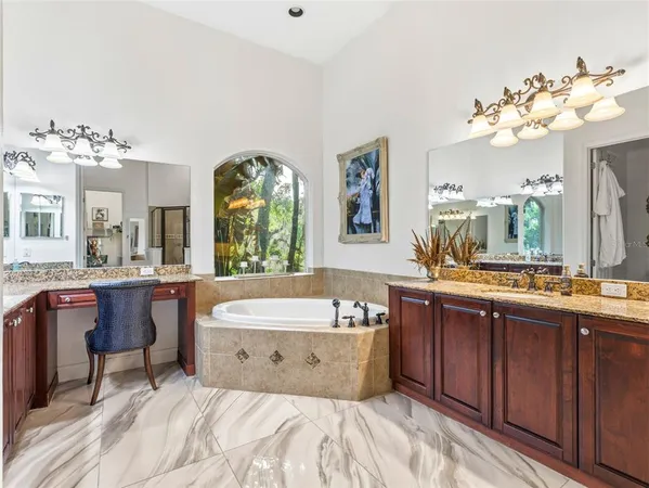 $1,200,000 | 6121 Avocetridge Drive, Lithia, FL 33547