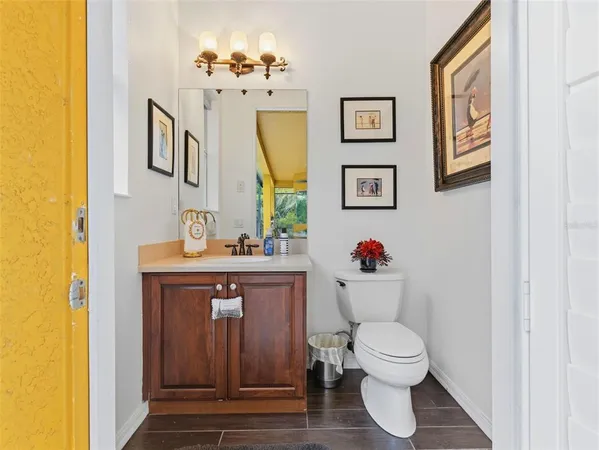 $1,200,000 | 6121 Avocetridge Drive, Lithia, FL 33547