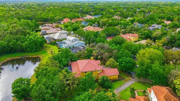 $1,200,000 | 6121 Avocetridge Drive, Lithia, FL 33547