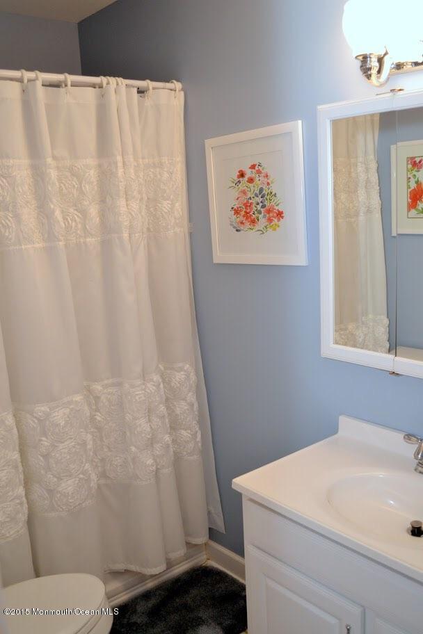 222 Lester Road Toms River, NJ 08753 - Photo 16 of 27 image