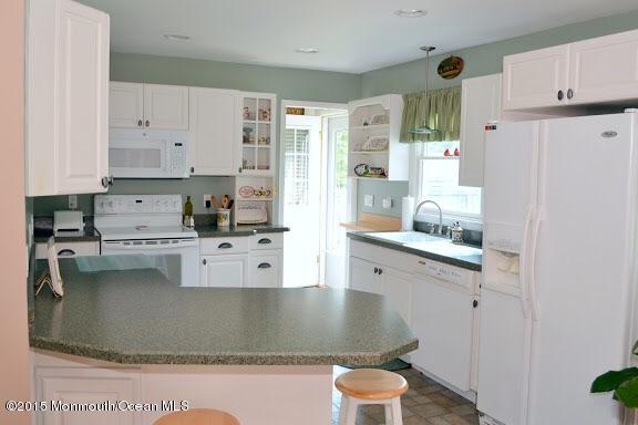 222 Lester Road Toms River, NJ 08753 - Photo 8 of 27 image