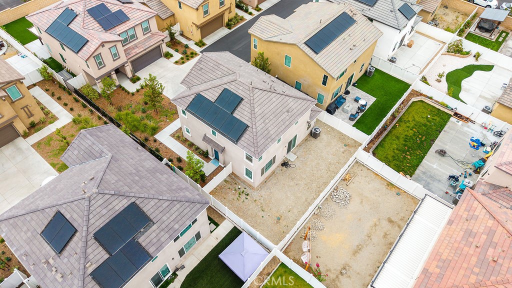 2522 Gunner Ridge Way Rialto, CA 92377 - Photo 30 of 40 with buildings and street view