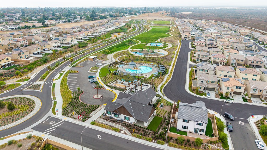 2522 Gunner Ridge Way Rialto, CA 92377 - Photo 33 of 40 an aerial view of a swimming pool and outdoor space