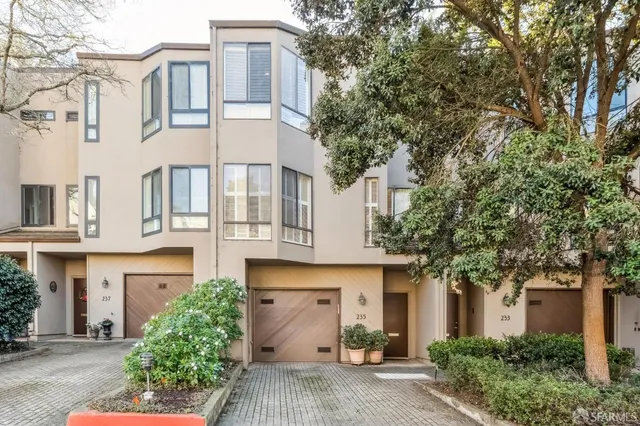 $1,029,000 | 235 North Lake Merced Hills, San Francisco, CA 94132