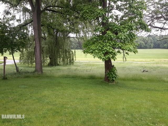 4422 Broadview Road Rockford, IL 61101 - Photo 24 of 25 a view of an outdoor space and a yard