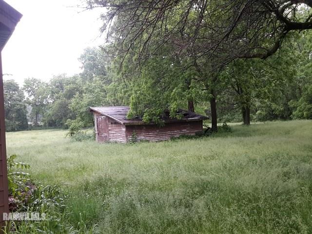 4422 Broadview Road Rockford, IL 61101 - Photo 25 of 25 a view of outdoor space and yard
