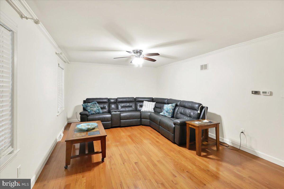 780 Corbit Drive Reading, PA 19607 - Photo 4 of 48