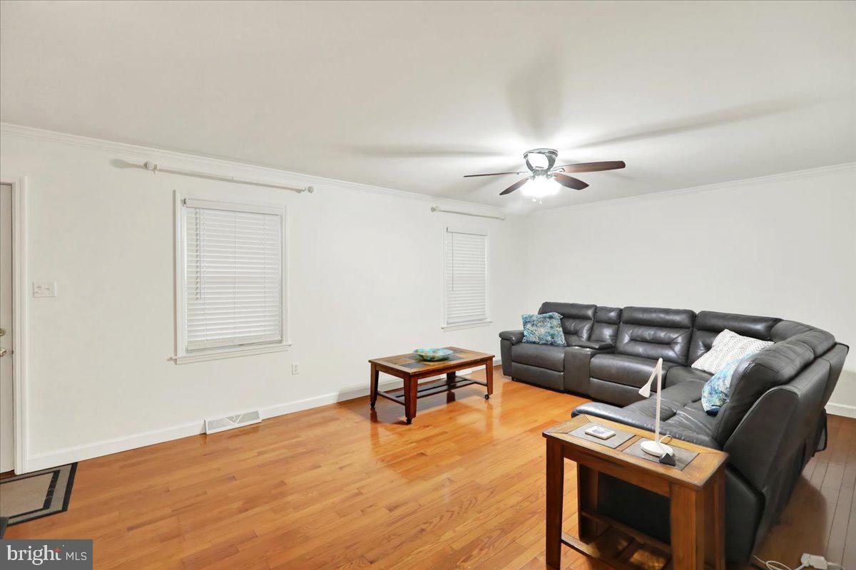 780 Corbit Drive Reading, PA 19607 - Photo 5 of 48