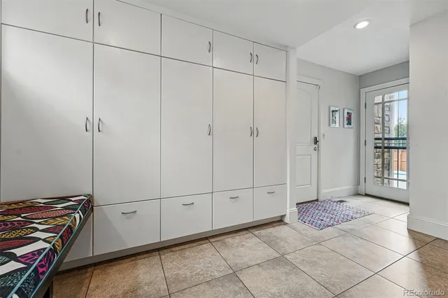 a view of a livingroom with an empty space