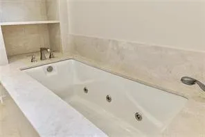 $5,400 | 929 Tezcucco Court, Covington, LA 70433