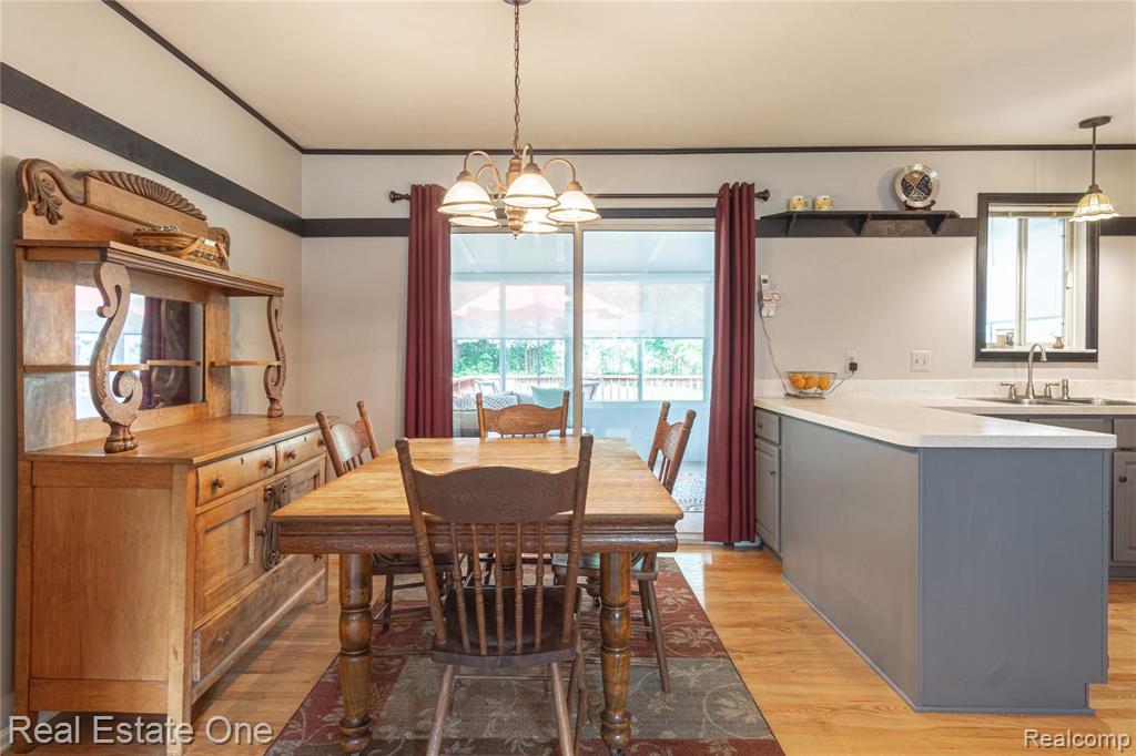 24379 Surfside Road Novi, MI 48374 - Photo 16 of 40