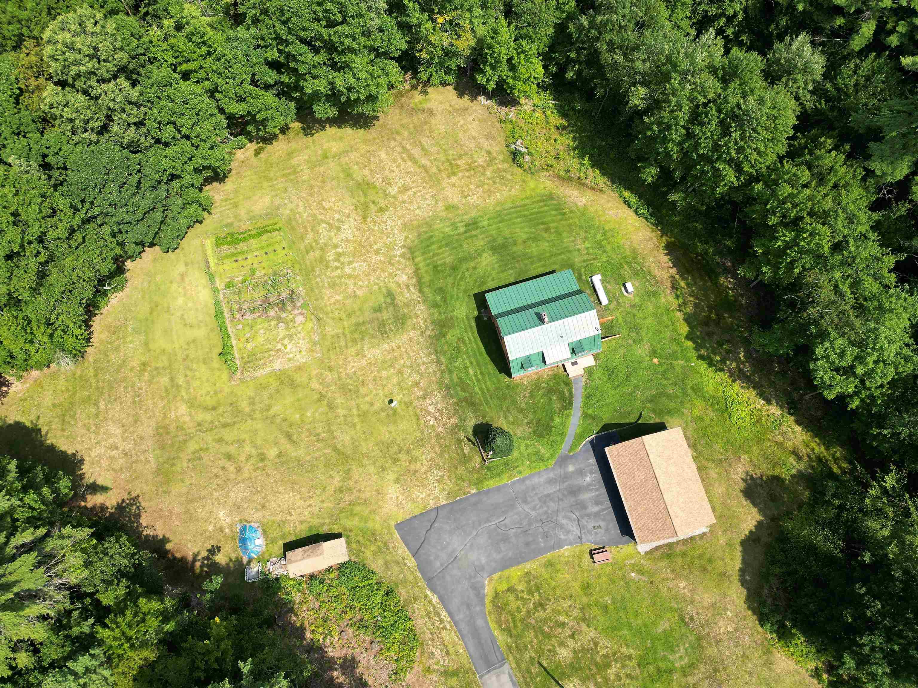 20 Clothespin Bridge Road Webster, NH 03303 - Photo 29 of 38
