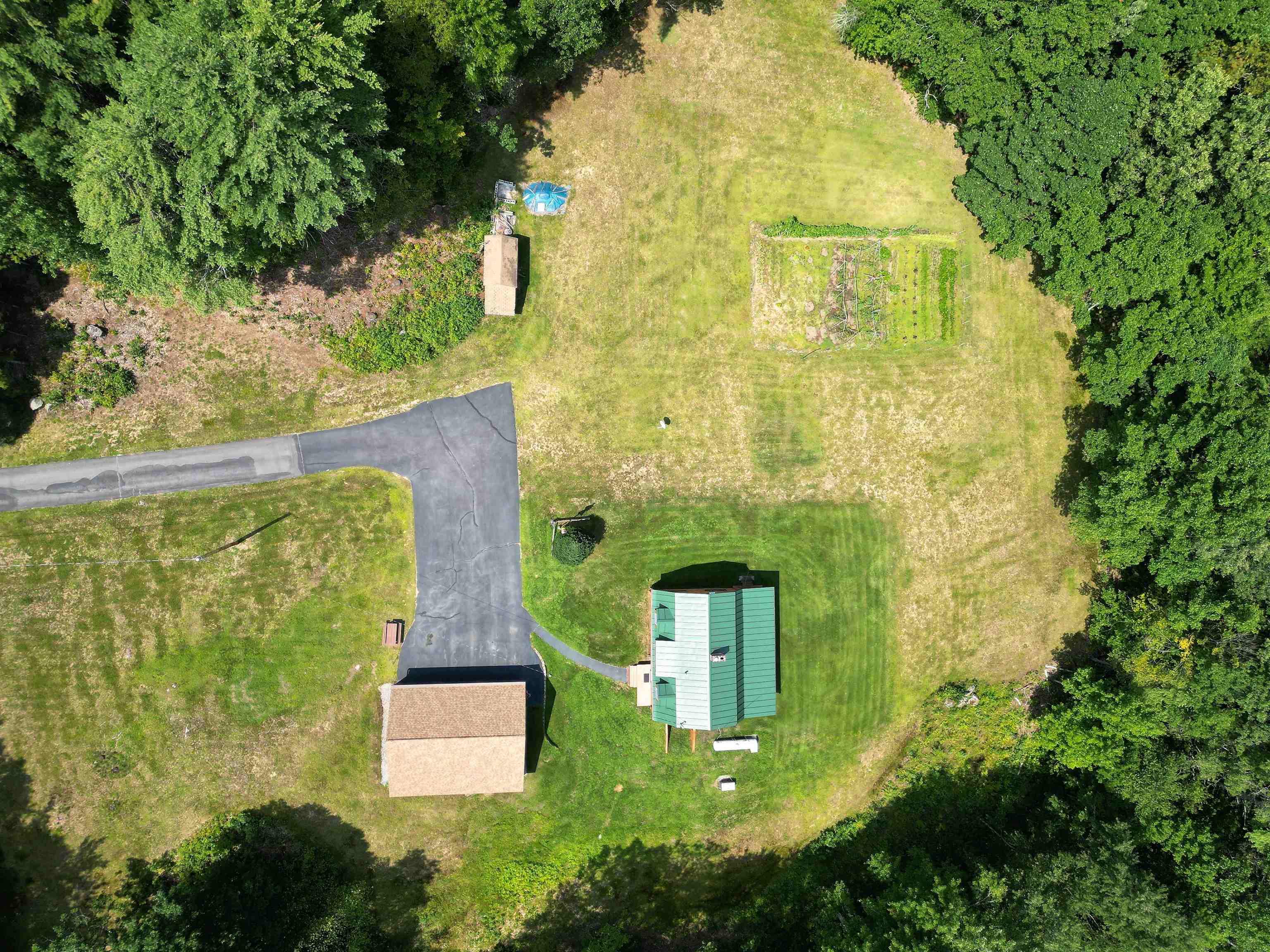 20 Clothespin Bridge Road Webster, NH 03303 - Photo 31 of 38