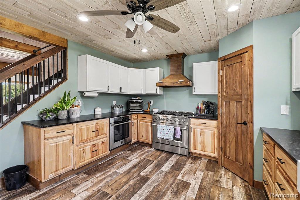 2150 East Snover Road Mayville, MI 48744 - Photo 16 of 48