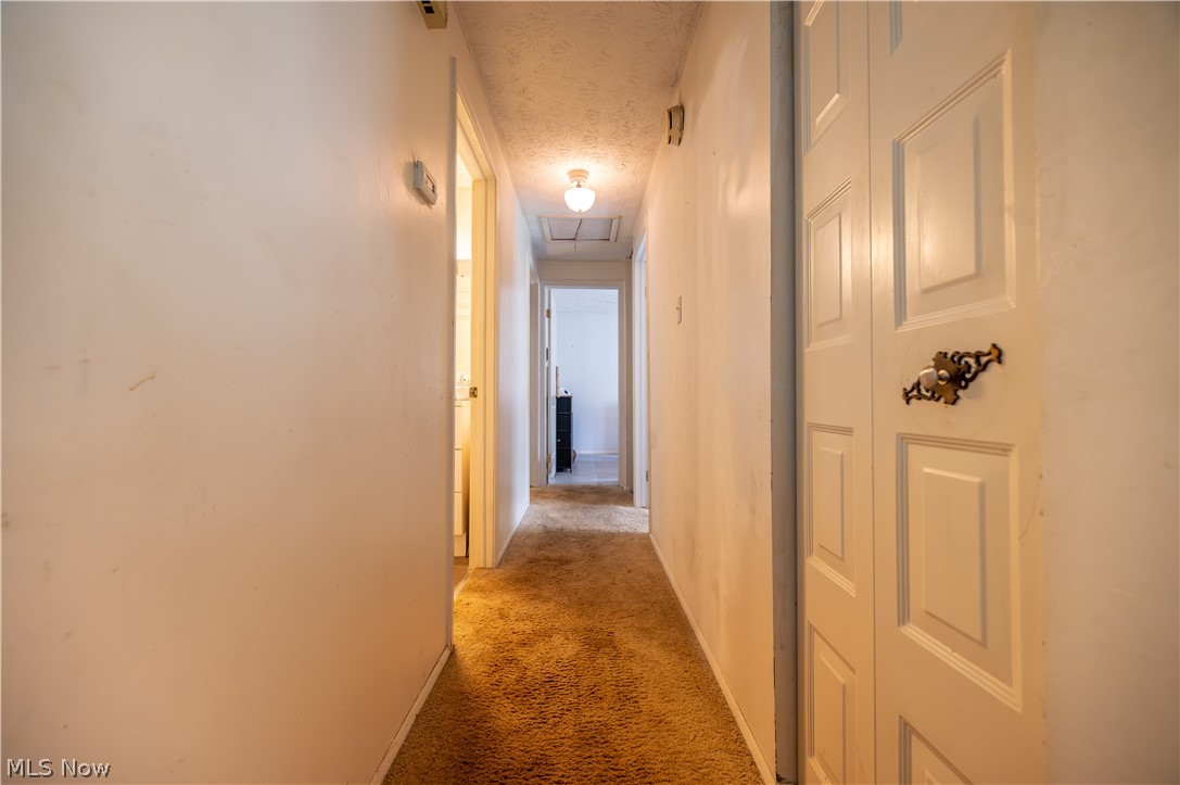 7764 Micawber Road Northeast Warren, OH 44484 - Photo 8 of 37