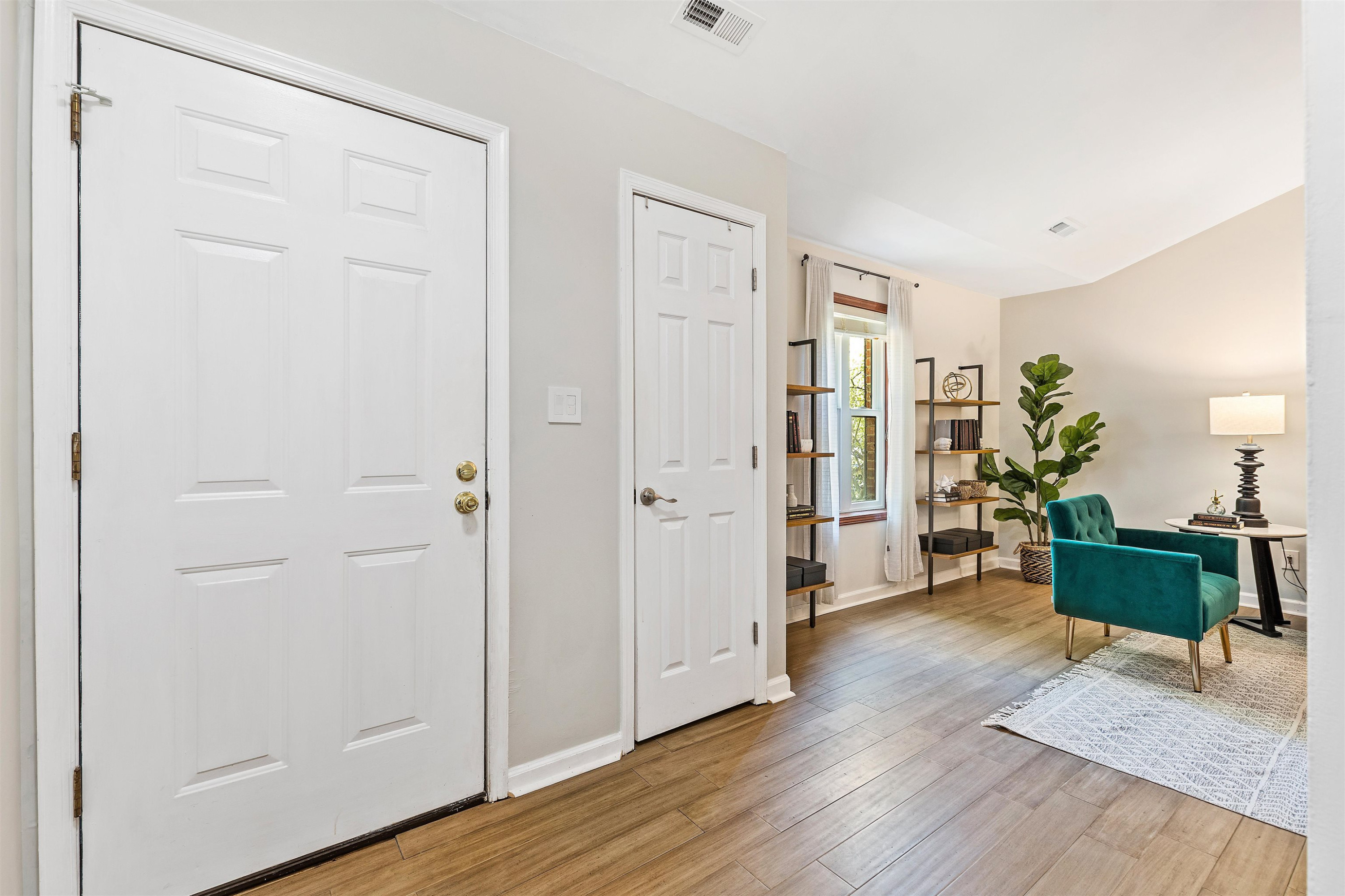 5207 Westpine Court Raleigh, NC 27606 - Photo 4 of 25 Photo 4