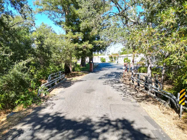 a view of a black and white wall