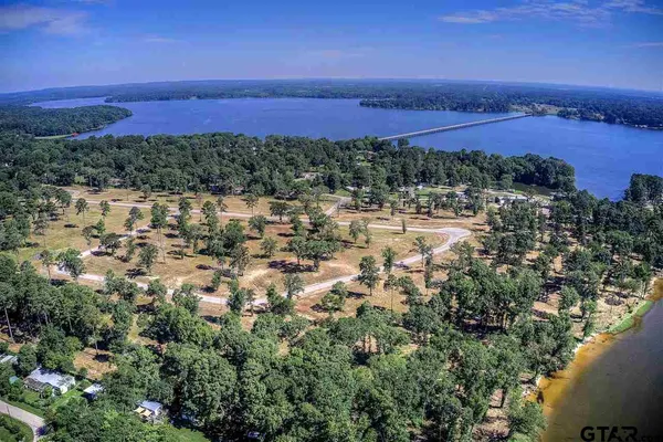 $425,000 | 20639 Wycliff Drive, Chandler, TX 75758